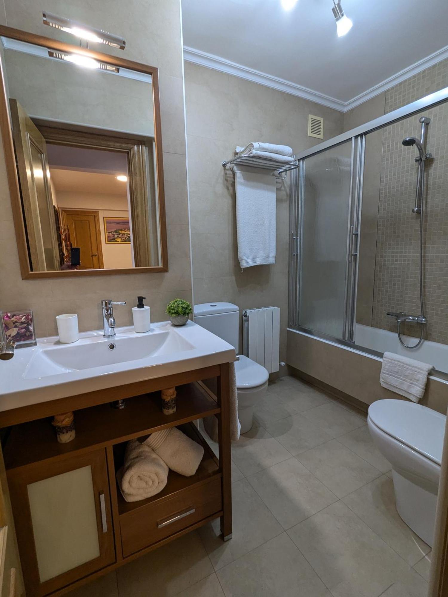 Apartamento Portugalete Gran Bilbao 3 Dormitorios - 3 Bedrooms Buitenkant foto